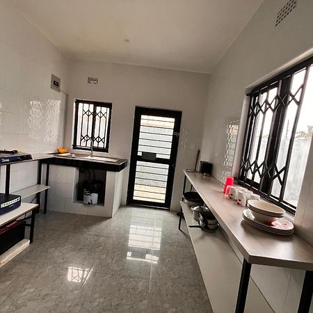 Salama Apartments 卢萨卡 外观 照片